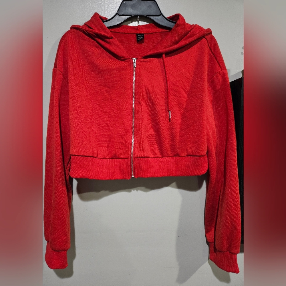 Red Zip-Up Cropped Hoodie
